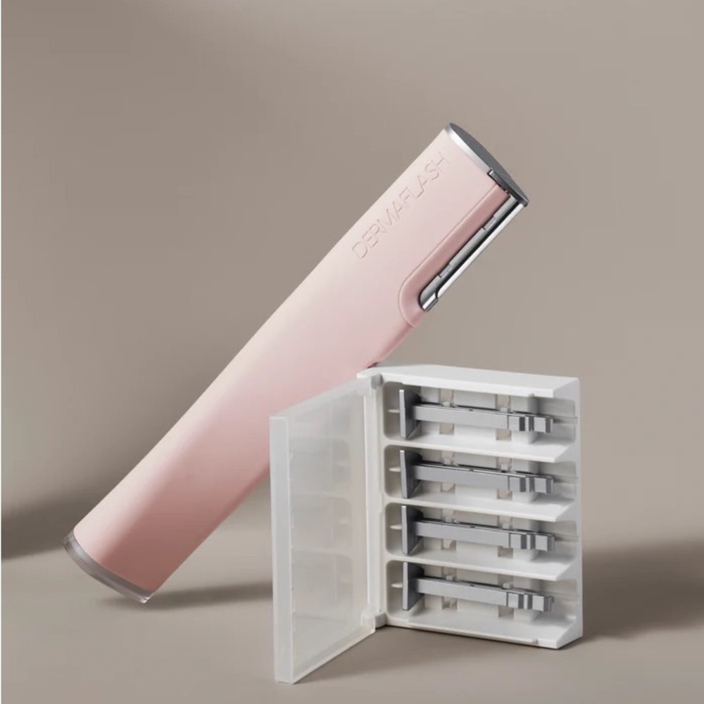 Dermaflash Luxe Anti-Aging Exfoliation Device